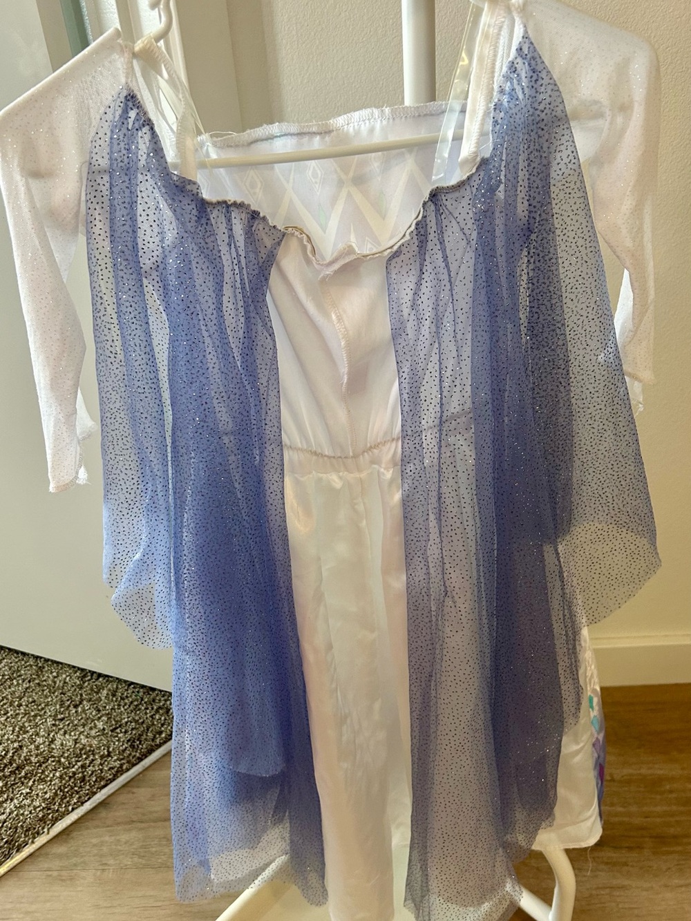 Disney Frozen White and Blue Princess Costume - Picture 2 of 3